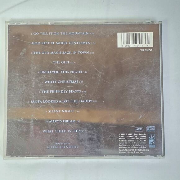 Garth Brooks Beyond The Season CD Christmas Album - Picture 3 of 3